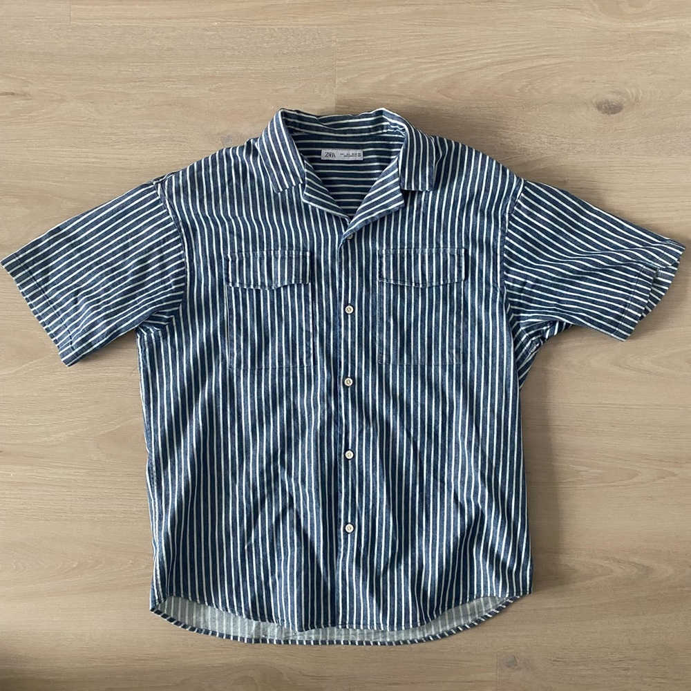 Zara Men's Navy and White Striped Button Down Shirt Size L